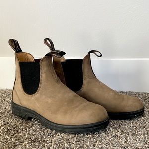 Women Blundstone Original Chelsea Boot (size 5.5)